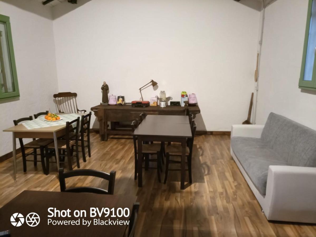 Affittacamere da Francesca Porto Viro Esterno foto